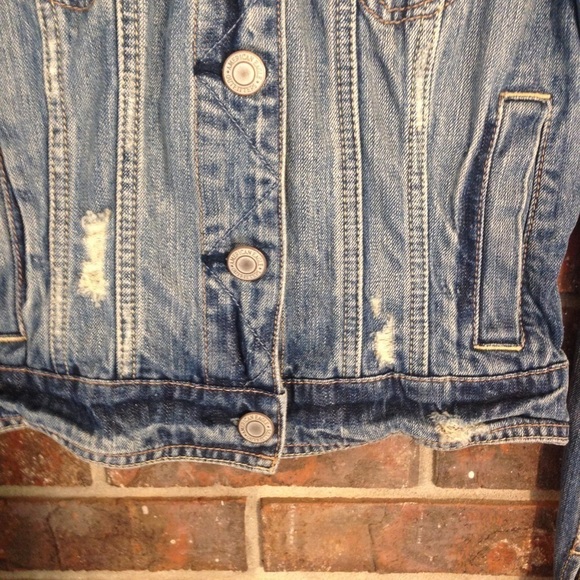 AMERICAN Eagle Outfitters Distressed Denim Jacket - Picture 5 of 7